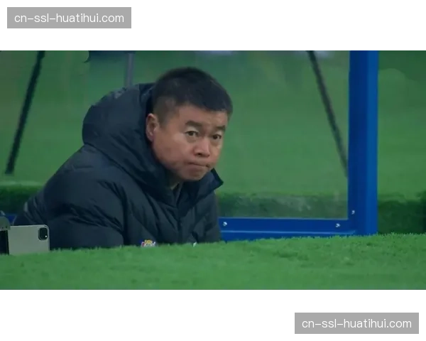 于根伟面临保级压力考验 教练组调整能力迎来大考 于根伟面临保级压力考验 教练组调整能力迎来大考